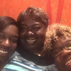 Meet your Posher, Clementina